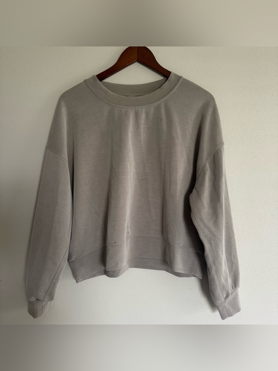 lululemon athletica Tops - Lululemon softstreme perfectly oversized cropped crew size 10